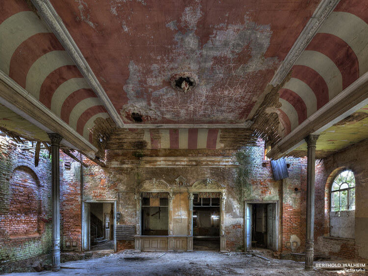 Ballhaus Circus Berthold Walheim