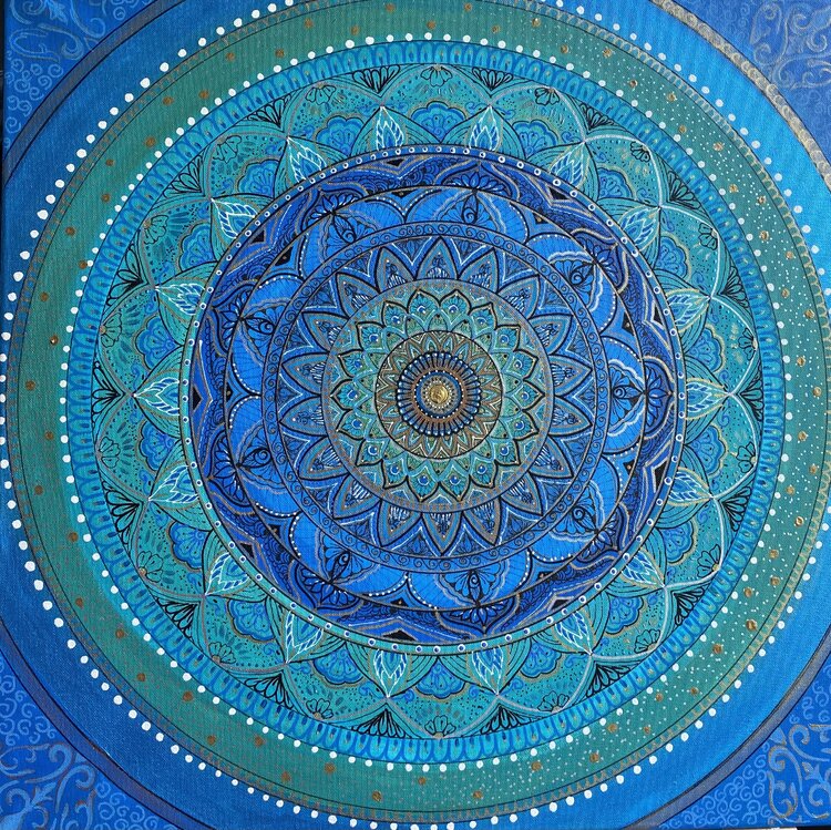Danse Éthérée : Mandala de Bleus et d'Ors