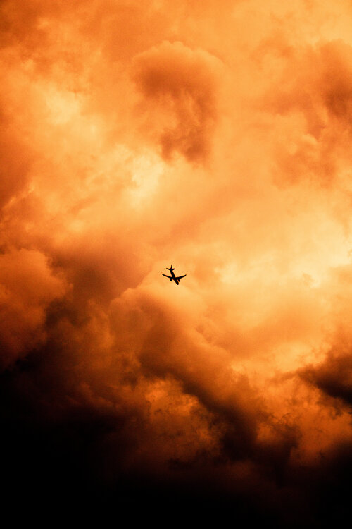 Avión en el apocalipsis esther Serna