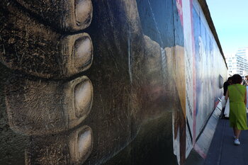 EAST SIDE GALLERY BERLINO andrea fabris