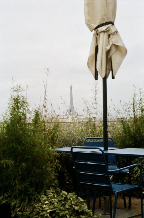 Room with a view. Léo J