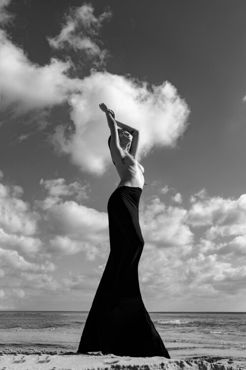 Sleeping with the ghosts Giandomenico Veneziani