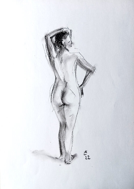 Nude woman standing back-2 Lada Kholosho