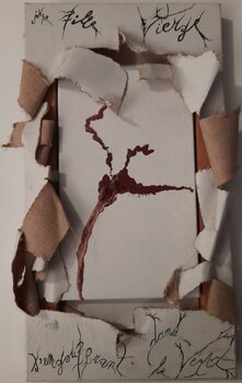 Jeune fille vierge s'engouffrant dans le vent  ! 