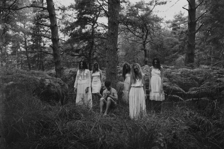 WITCHES 4 Margaux Pastor